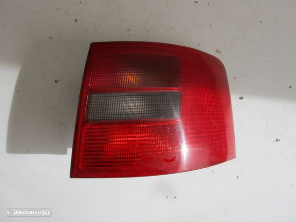 Farol Optica Audi A6 Direito - 2