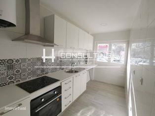 Apartamento T2 Venda em Mina de Água,Amadora