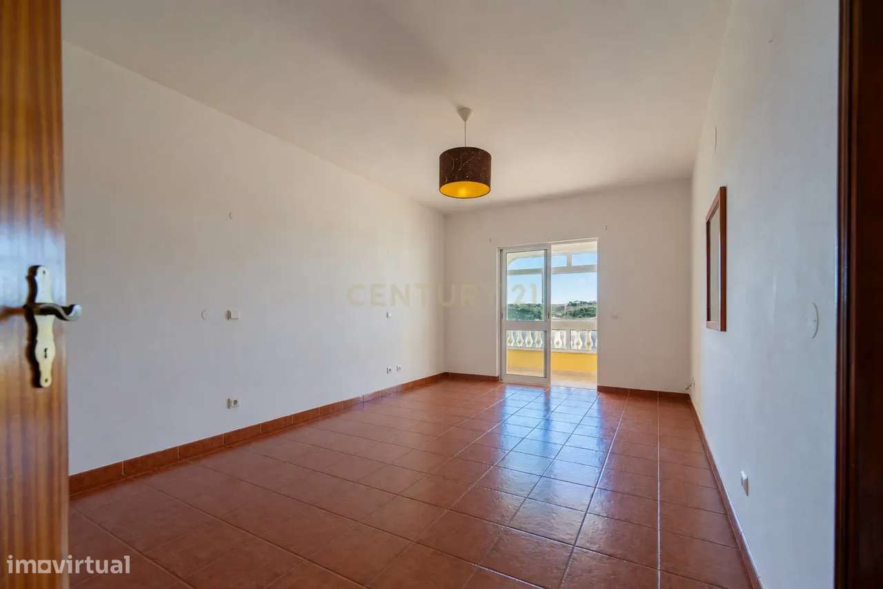 Apartamento T3 em Silves, Faro-11