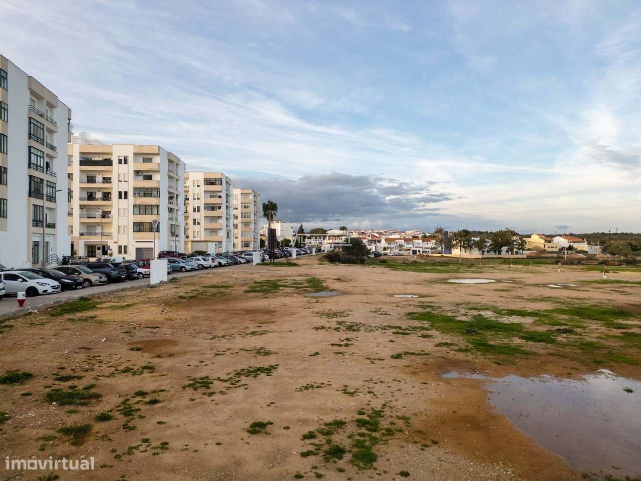 Lote de terreno com 529 m2 para construção de moradia isolada situada - Grande imagem: 5/5