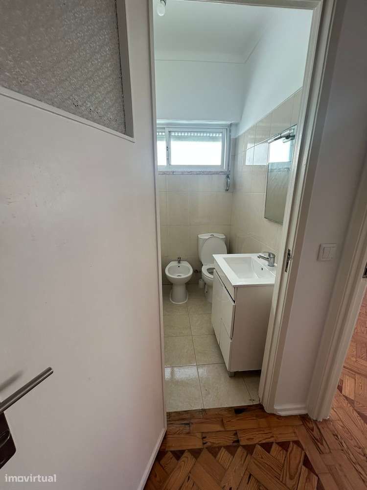 Apartamento T4 na Rua José Relvas - Grande imagem: 5/31