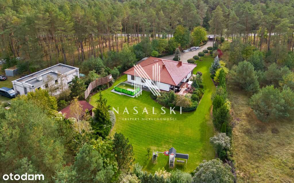 Dom z basenem i sauną na dużej działce pod lasem-7