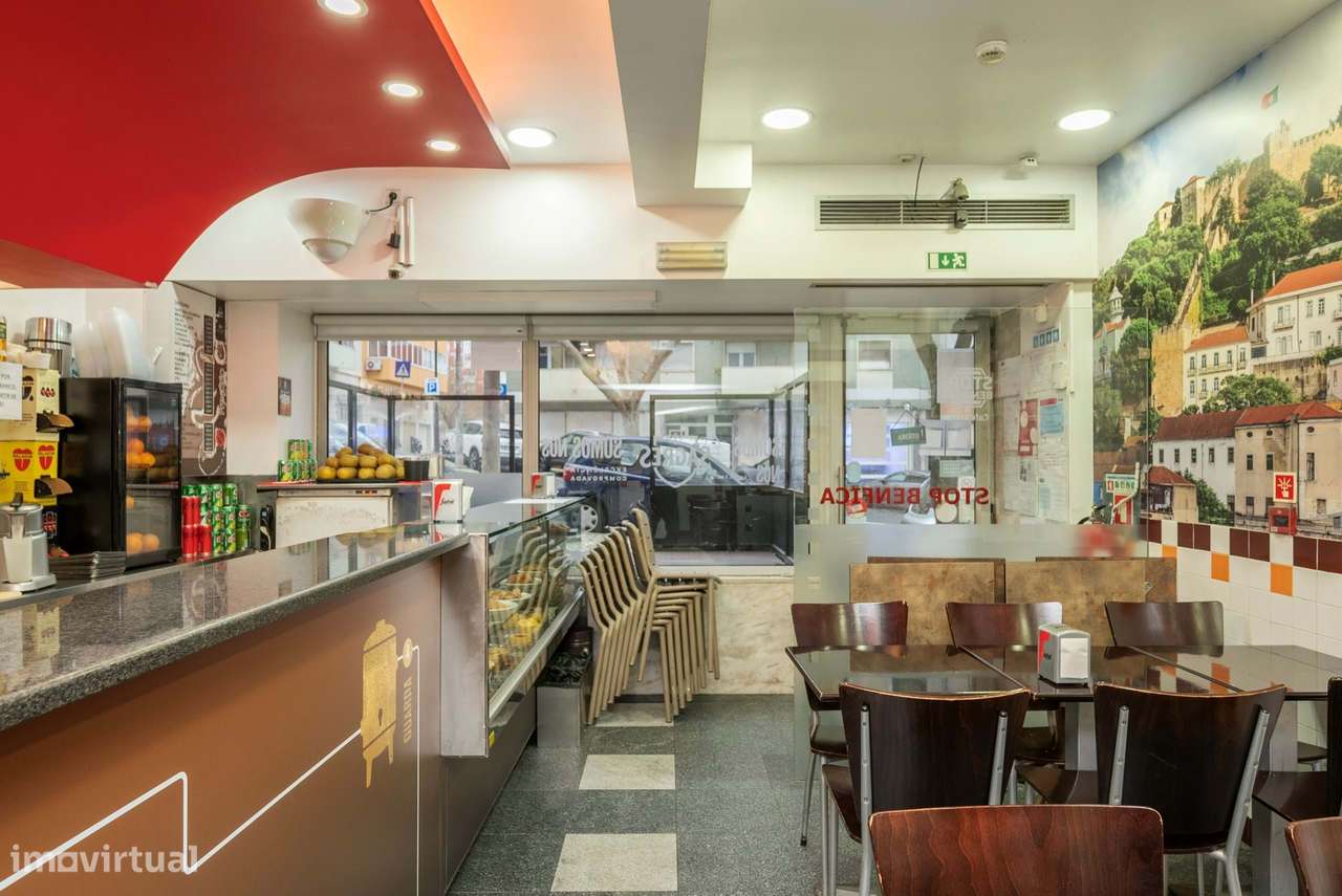 Restaurante "STOP Benfica" na Rua dos Soeiros, Lisboa - Grande imagem: 5/32