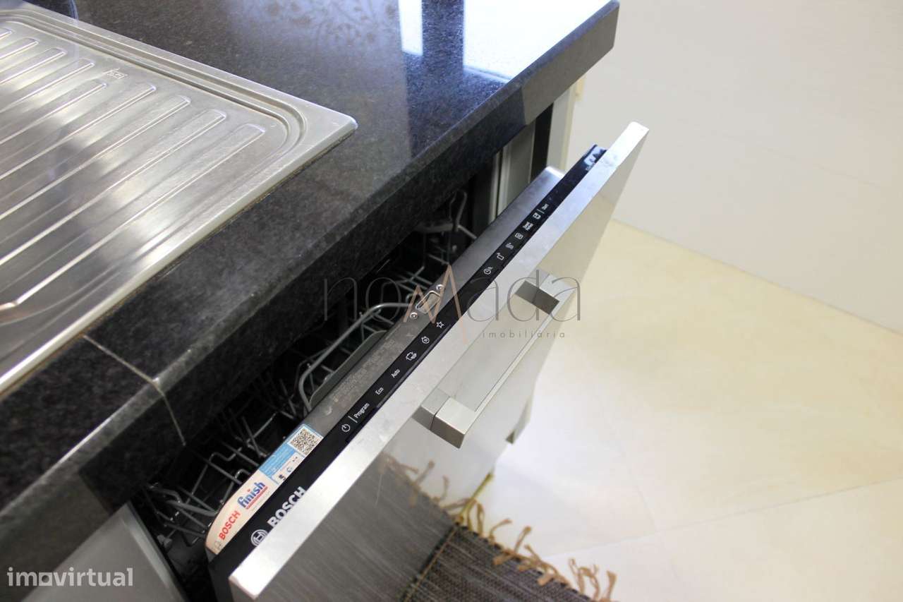 Apartamento T4 com vista rio e estacionamento duplo  Onde o confort...-3