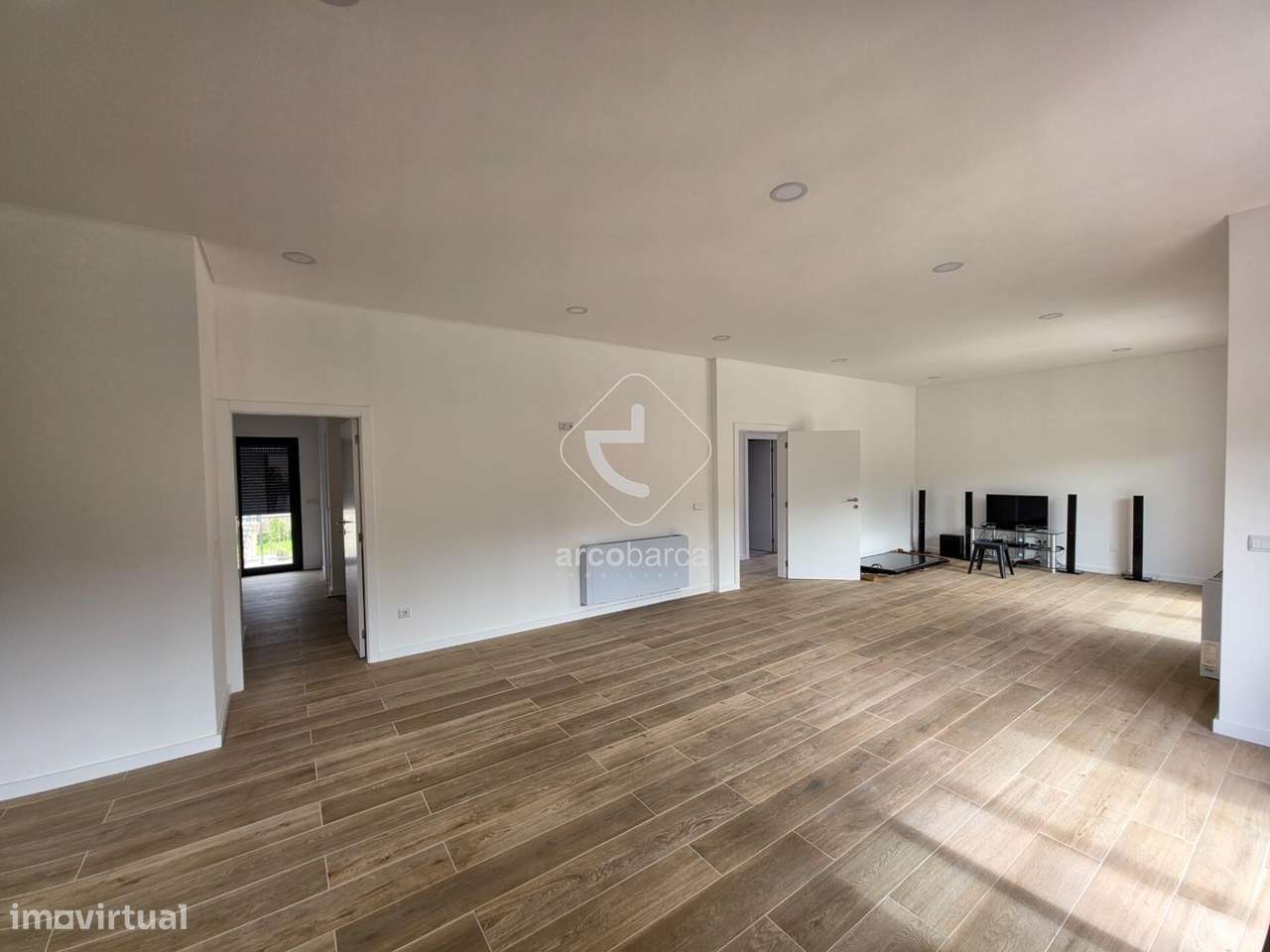 Terreno com moradia T3 em fase de construção - Grande imagem: 5/26