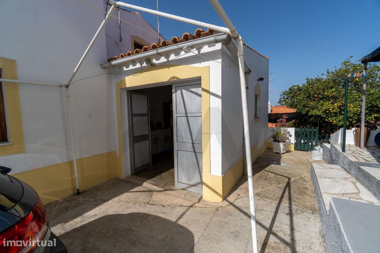 Moradia T2 Térrea Típica Alentejana em Mértola com Anexo e estacioname-16