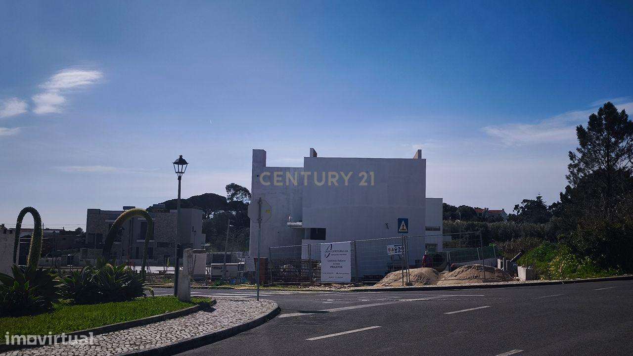 Moradia T4 de Arquitetura Contemporânea - Albarraque-5