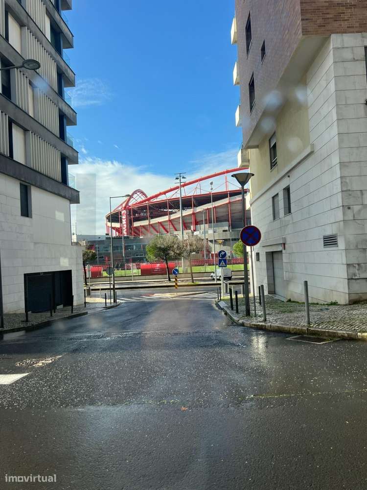 APARTAMENTO T3 LUXO - URBANIZAÇÃO BENFICA STADIUM - Grande imagem: 4/14