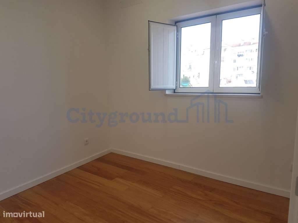 Apartamento T3 Duplex com vista rio - Grande imagem: 5/15