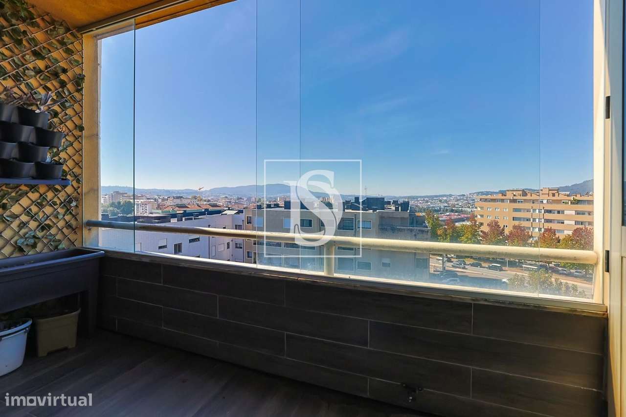 DUPLEX c/ 3 suites e 2 terraços, em Arcozelo! - Grande imagem: 4/41