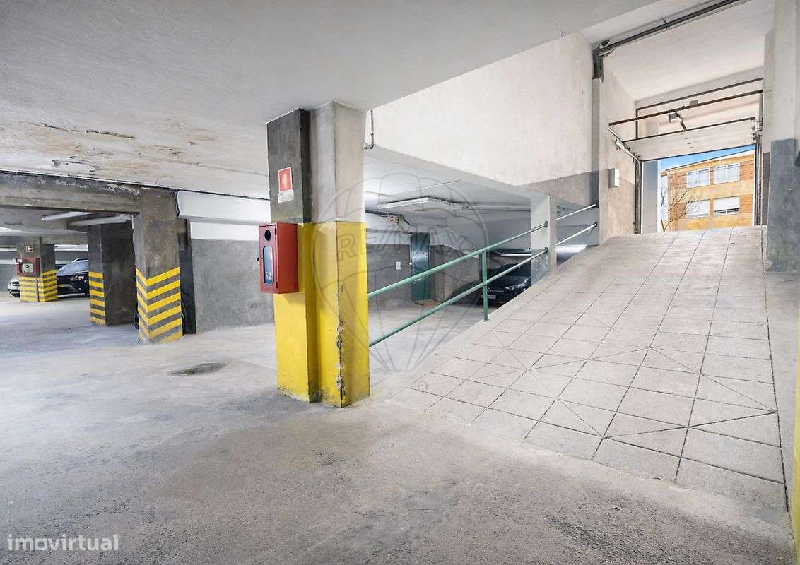 Garagem  para arrendamento - Grande imagem: 4/5