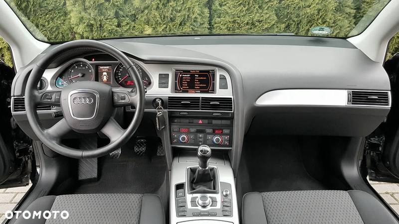 Audi A6 2.4 - 19