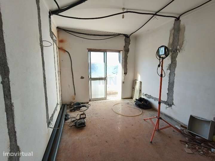 T3 com Garagem em Santa Clara-8