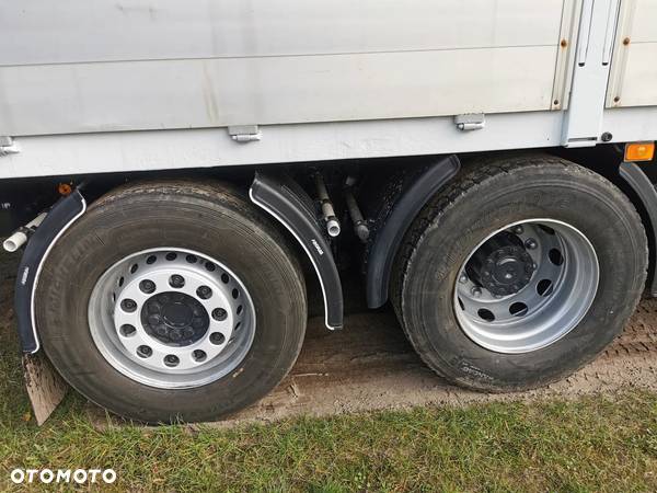 Mercedes-Benz Actros MP4 - 4