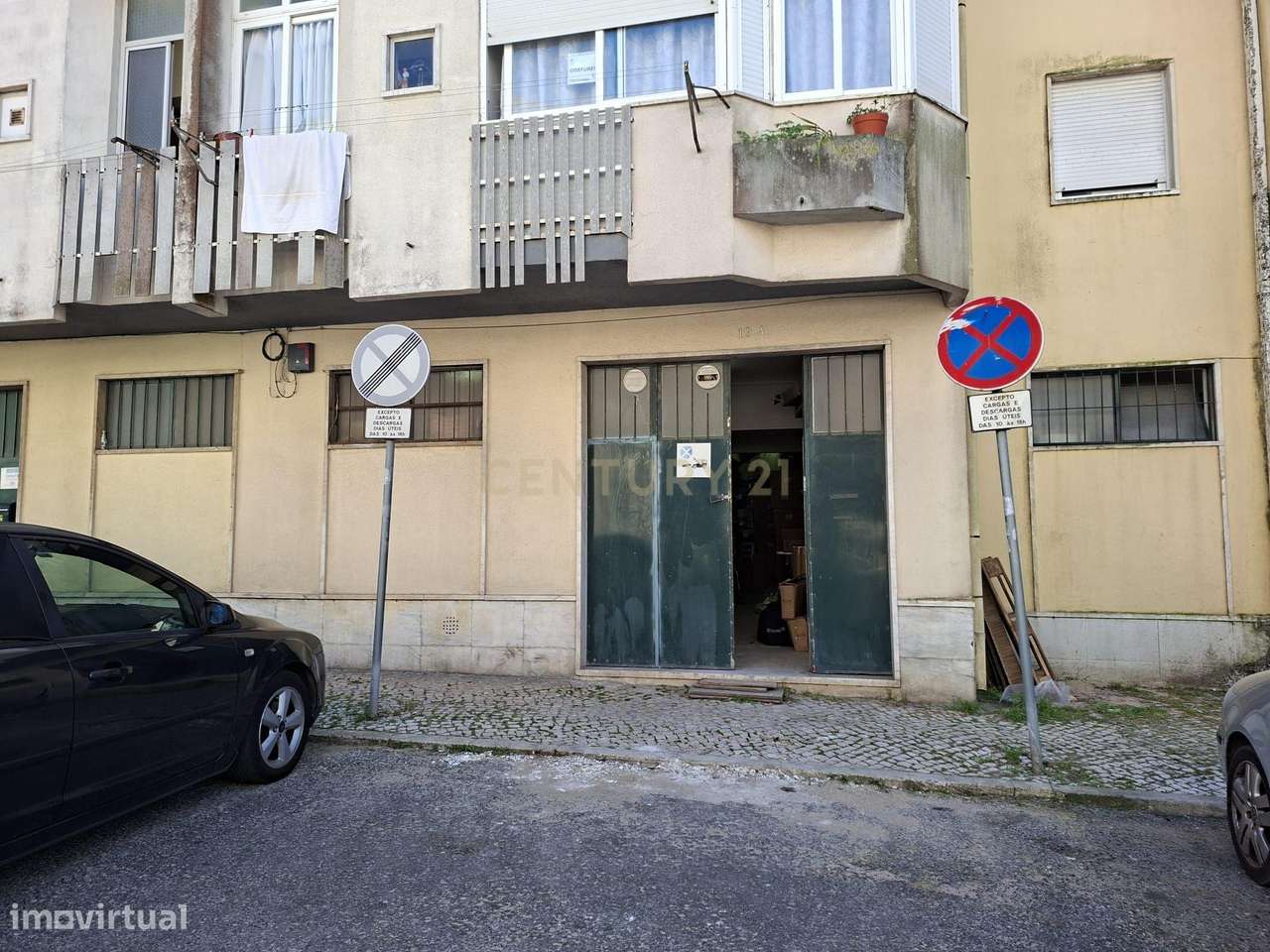 Espaço comercial à venda na Rua Quirino Rosa,19 na Amadora - Grande imagem: 2/8