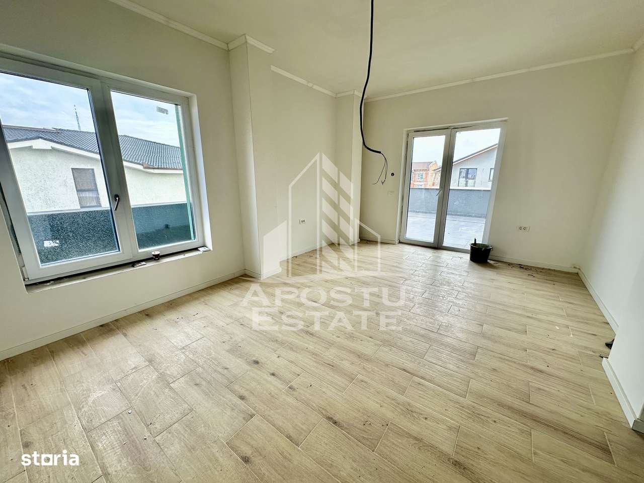 Apartament cu 4 camere, terasa de 30 mp, zona Planetelor din Giroc - Imagine principală: 1/7