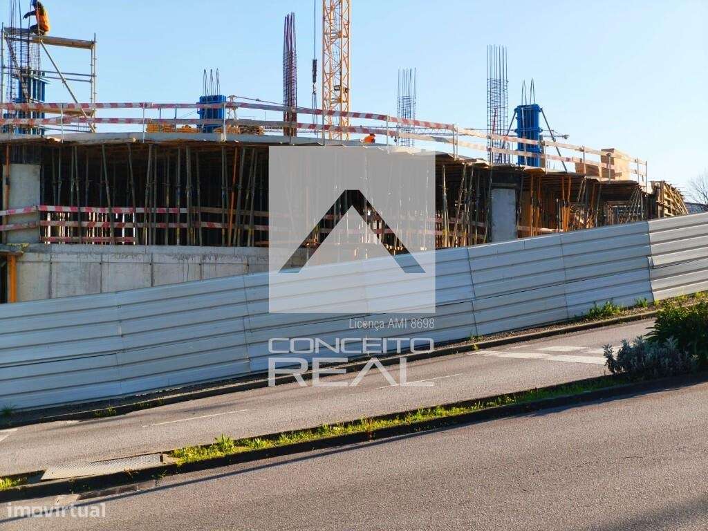 Apart. T3 c/ Box p/ 2 viat. Novo - Lordelo (Paredes)-12