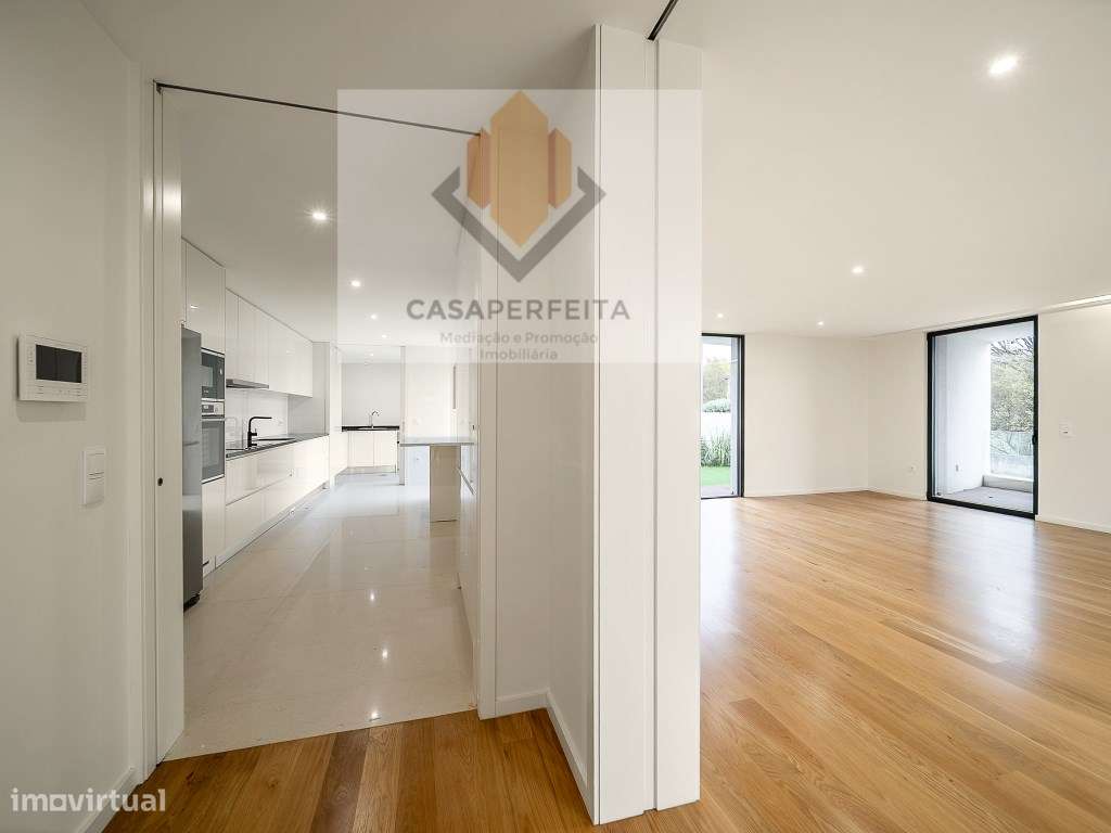 Luxuosa Moradia T4 a 150 metros da Praia - Madalena-45