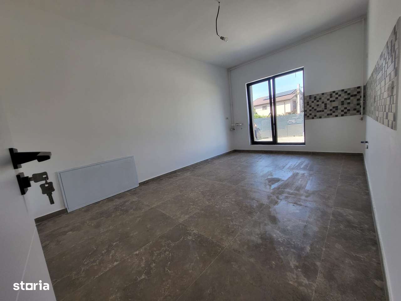 Singulara pe parter | placa de beton | 525mp teren | garaj - Imagine principală: 3/18