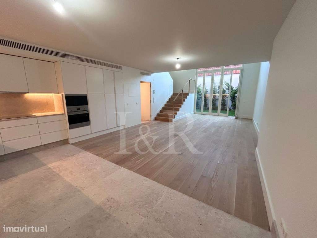 Apartamento T2 duplex com jardim e estacionamento, Capuchos Residen... - Grande imagem: 3/44