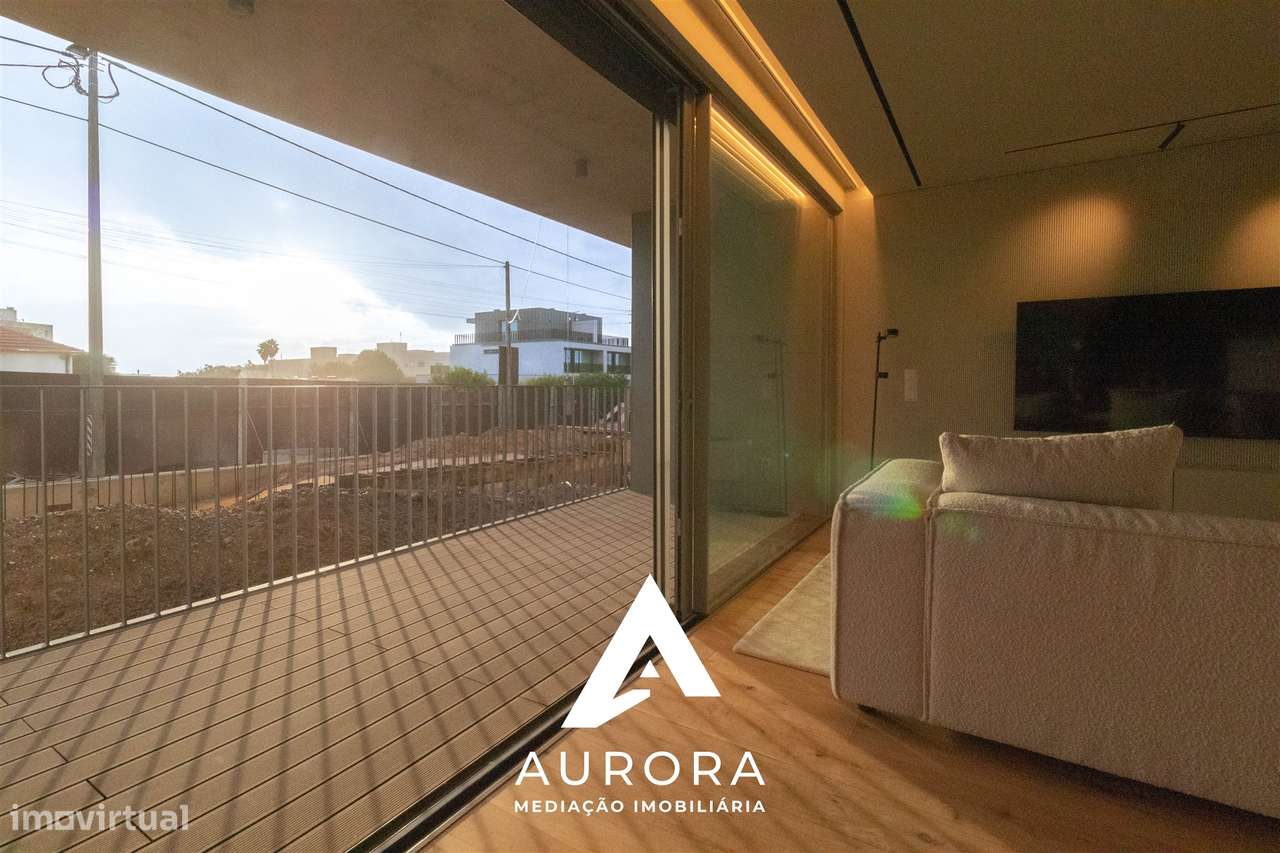 Apartamento T3 - Sul - Terraço + Varanda - Box 2 carros - Grande imagem: 4/60