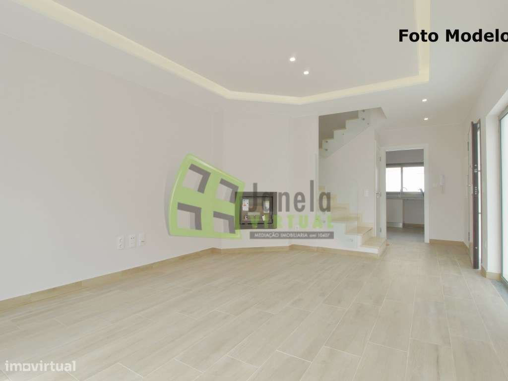 Moradia Geminada T3 - Em Construção na Quinta do Conde-6