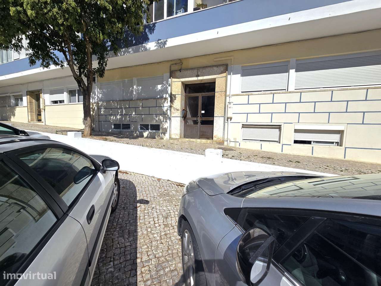 Apartamento T2 Totalmente Remodelado em Almada, Cova da Piedade-26