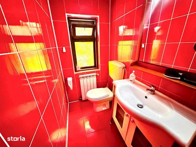 Casa la etaj, cu iesire la malul dunarii! - Imagine principală: 4/8