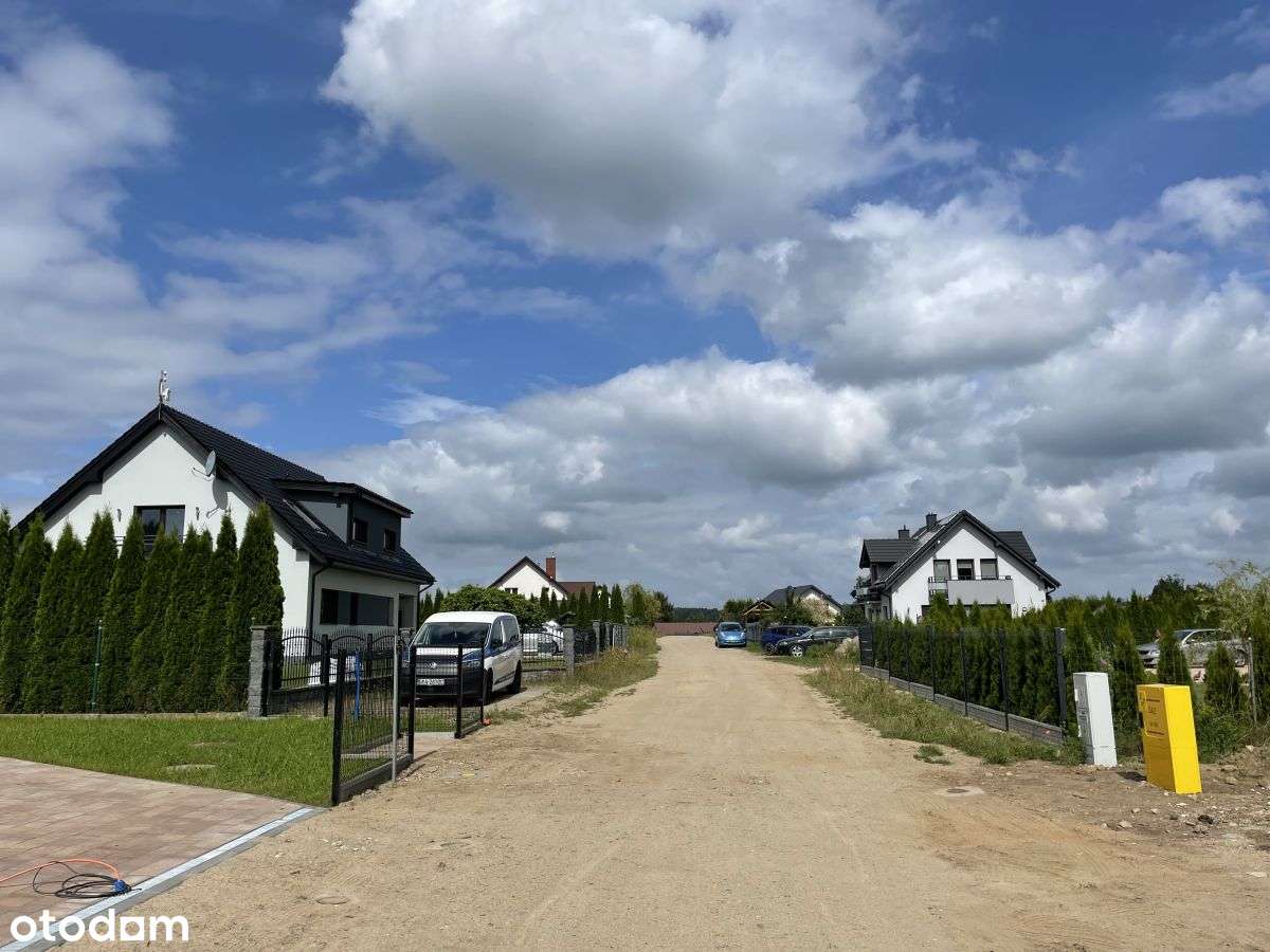 Lokal z garażem w zabudowie bliźniaczej  Kobysewo-11