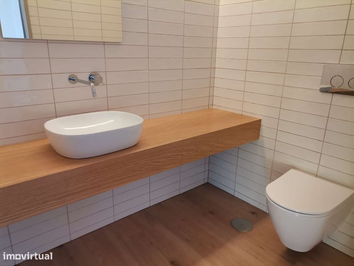 Novo T3 ÚLTIMO PISO de Luxo com TERRAÇO  - Vistas desafogadas-0