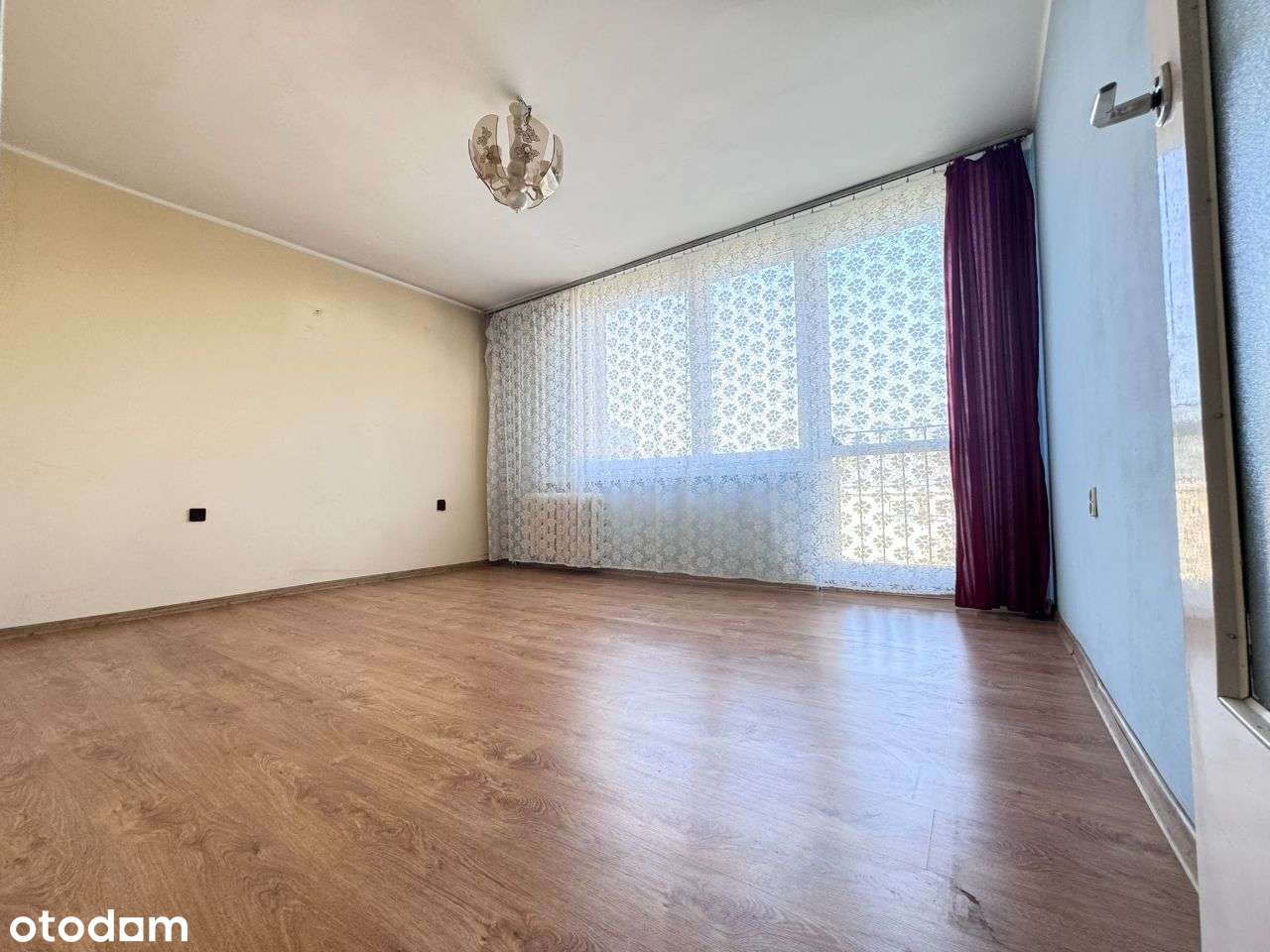 Przestronne 4-pokojowe mieszkanie w bloku - Pełny obrazek: 5/14