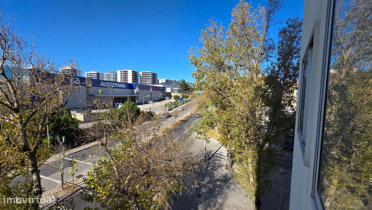 Apartamento T2 em Odivelas - Usufruto 10 Anos - Grande imagem: 3/22