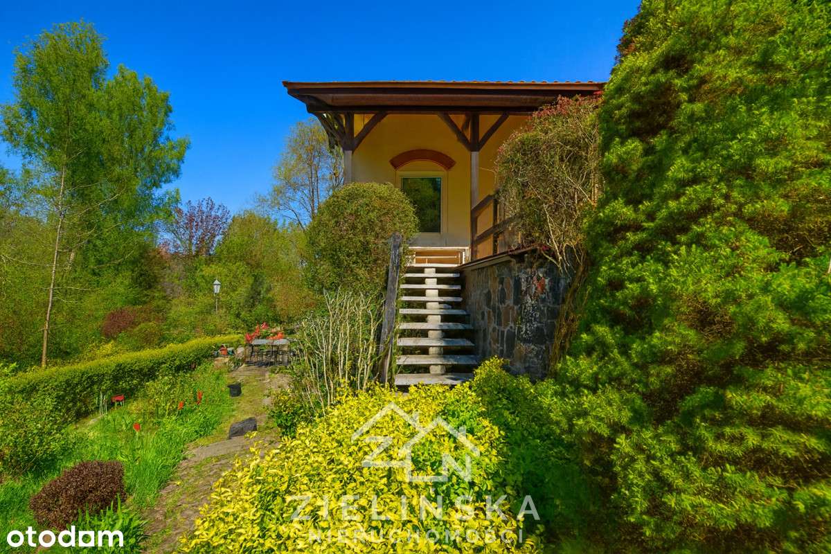 Przestronny dom z pięknym ogrodem-4