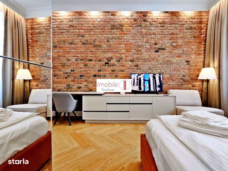 O Capodopera srhitecturala: | Apartament de Lux 4 Camere, Ultracentral-6