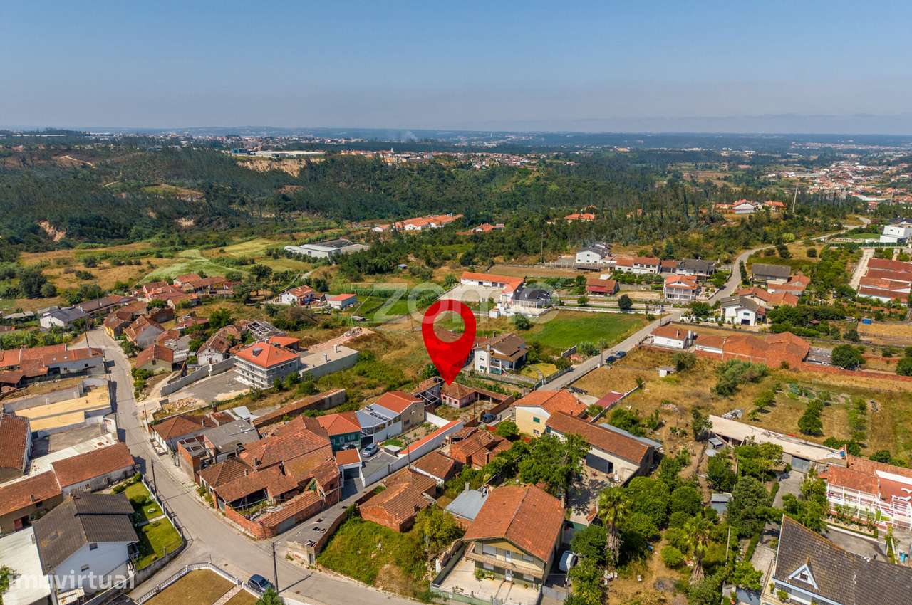 Moradia T2 || Para Reconstrução || Lote com 1.075m2-37