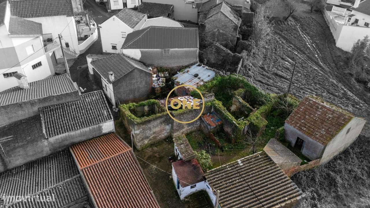 Conjunto de 3 Artigos em Val de Vez – Potencial Único a 5 min da A8-20