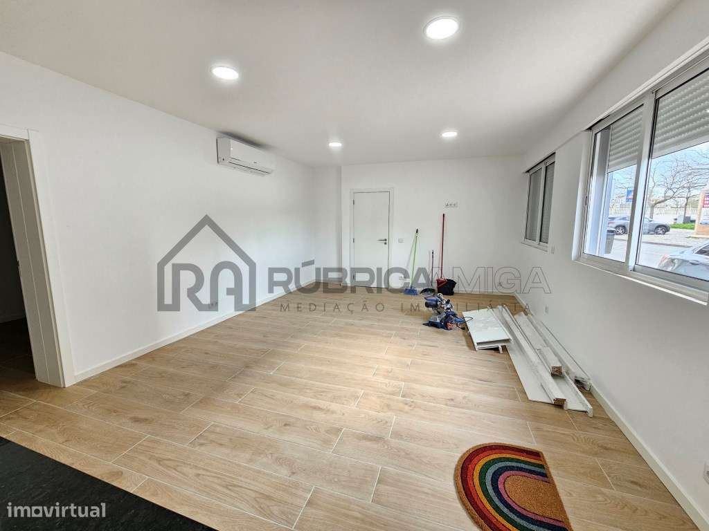 Moradia recuperada com garagem em Loulé-13