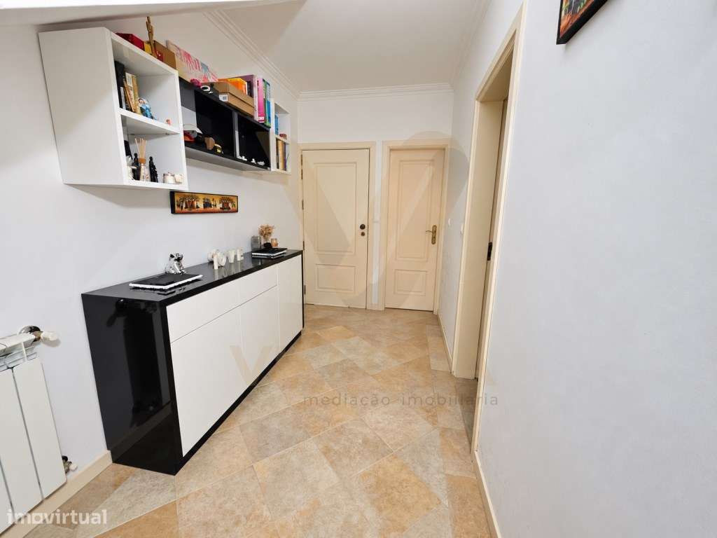 Moradia T4 c/ Jardim | Rebordões Santa Maria - Ponte de Lima-14