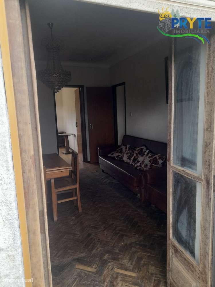 Moradia de tipologia T2 situada a 5 minutos da Vila da Sertã-19