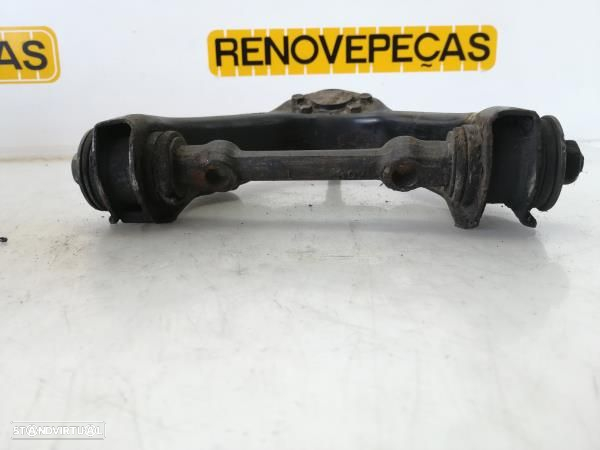 Braço Suspensao Frente Dto Nissan Terrano Ii (R20) - 2