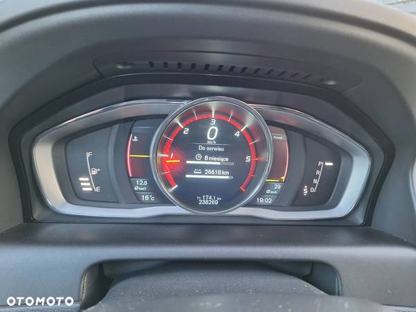 Volvo XC 60 D4 Drive-E Momentum - 29