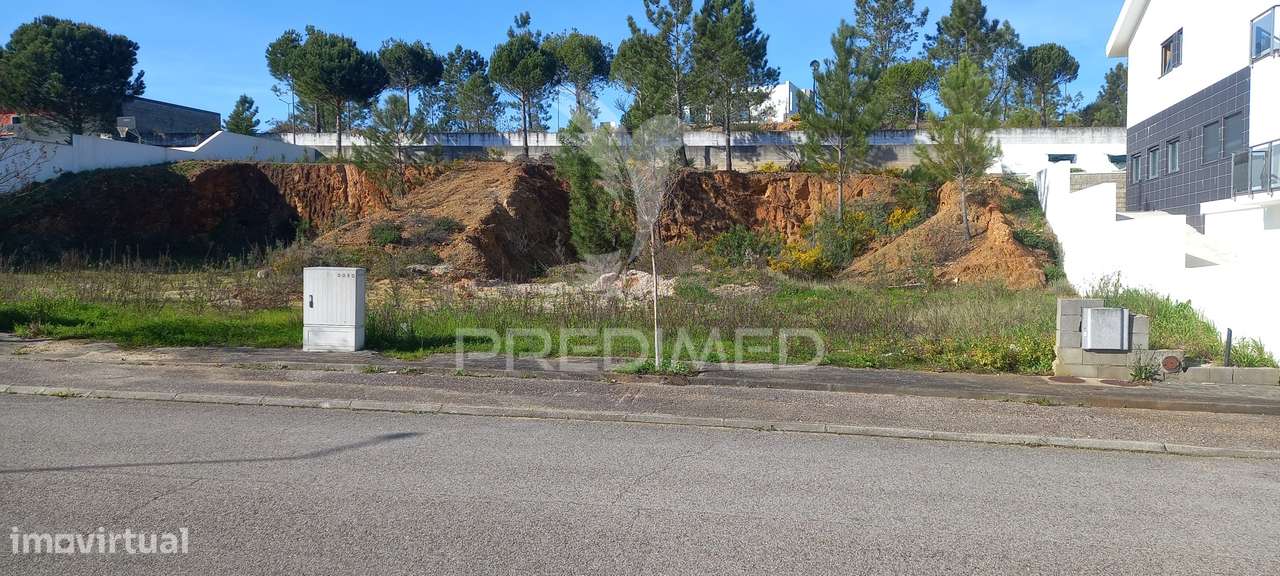 Lote de Moradia - Grande imagem: 2/6