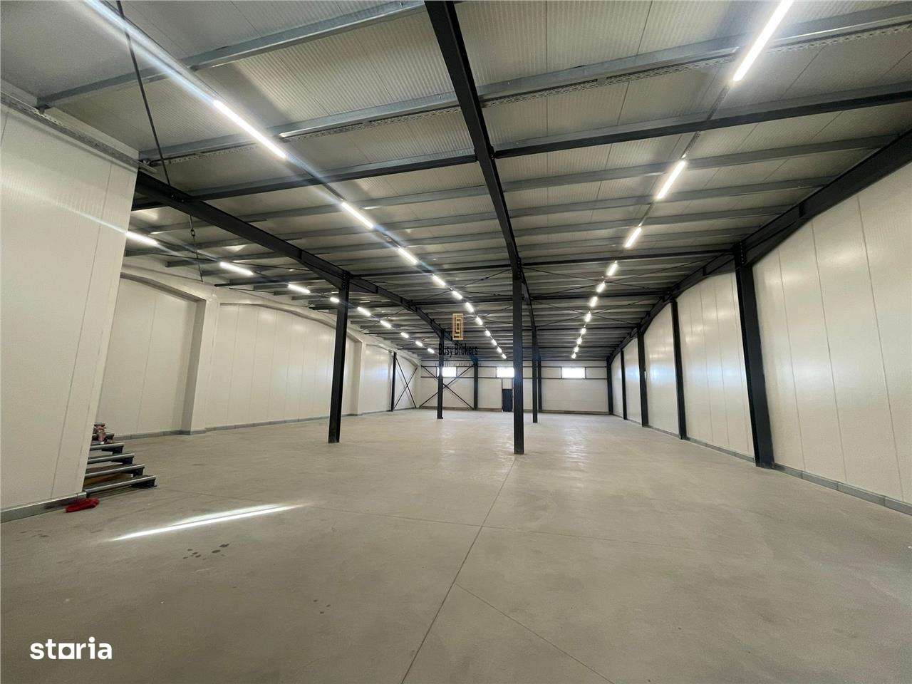 Spatiu Industrial - 700 mp - Productie - Depozitare - Distributie - Imagine principală: 2/10