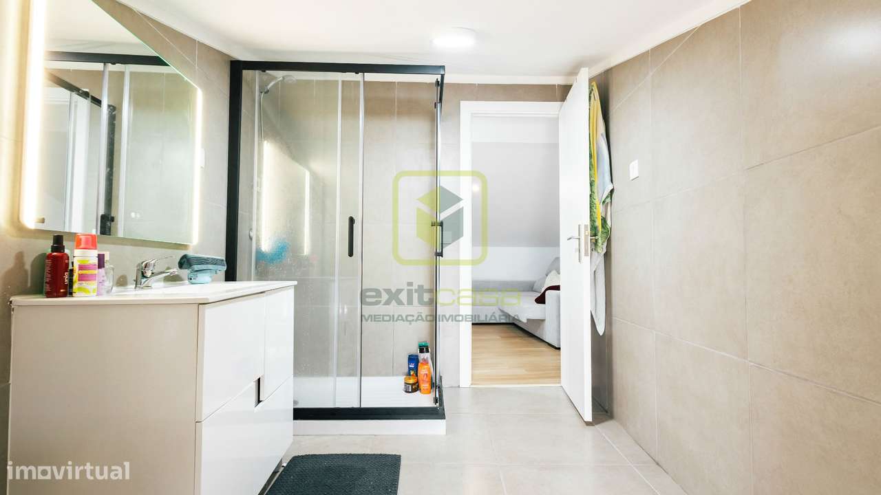 Moradia T4 remodelada-20