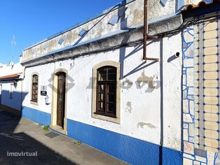 Moradia T4 localizada na Vila de Garvão, Concelho de Ourique - Grande imagem: 2/18