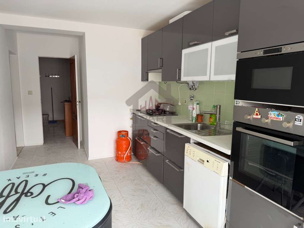 Excelente T2+1 Na Urbanização do Brejo-23