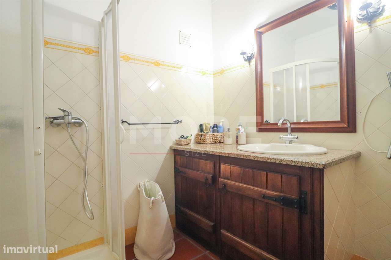 Moradia Unifamiliar T4 com Quintal e Garagem no Centro das Alcáçovas-21