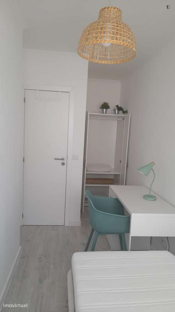 Quarto - localizado em Oeiras Lisbon - Grande imagem: 3/6