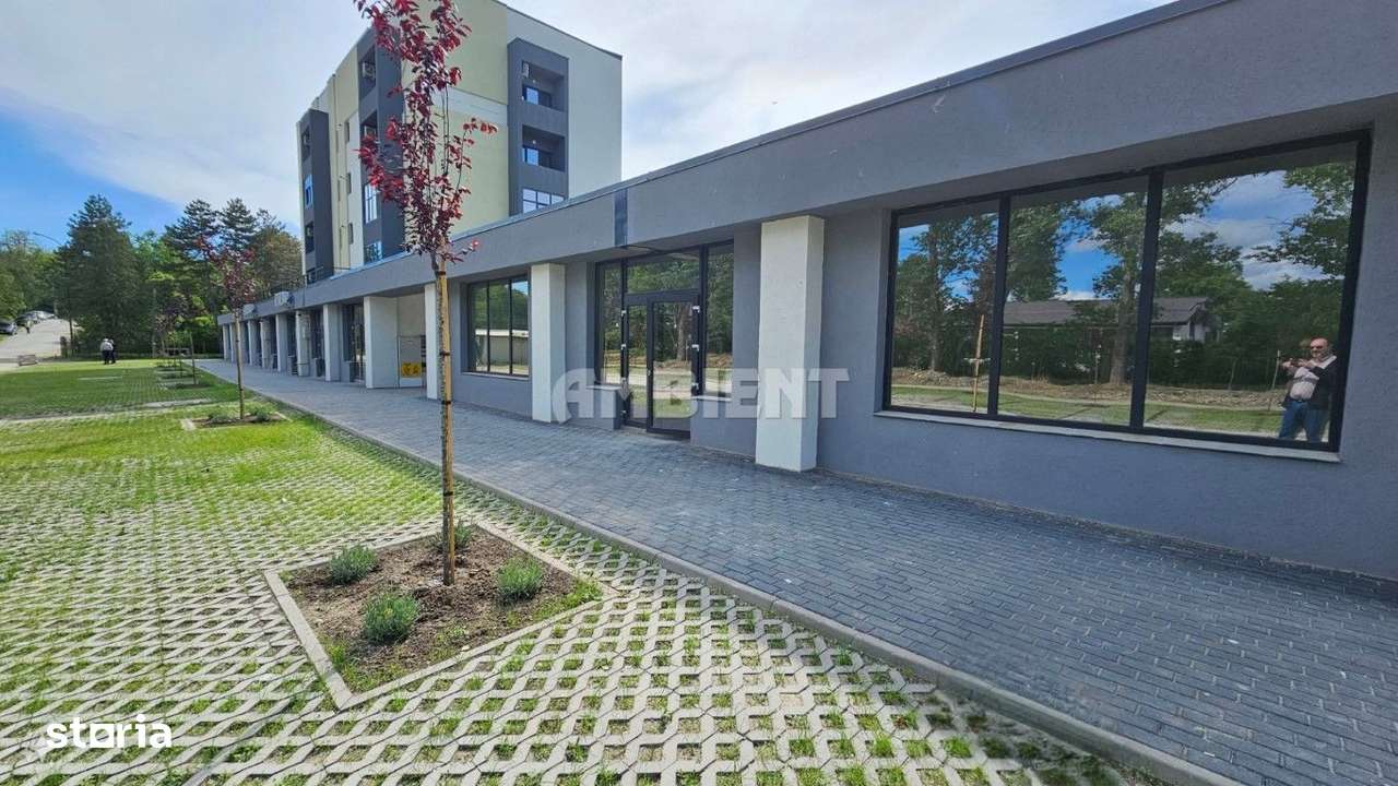 DE ÎNCHIRIAT - Spațiu comercial 53 mp, zona MOVAS - Imagine principală: 4/5