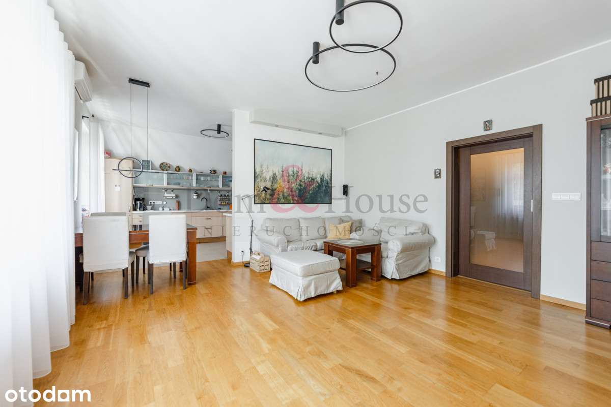 Odnowione, słoneczne 5 pokoi w kameralnym budynku-1